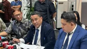 Hotman Paris Resmi Mundur dari Kuasa Hukum Mantan Jampidsus Febrie Adriansyah